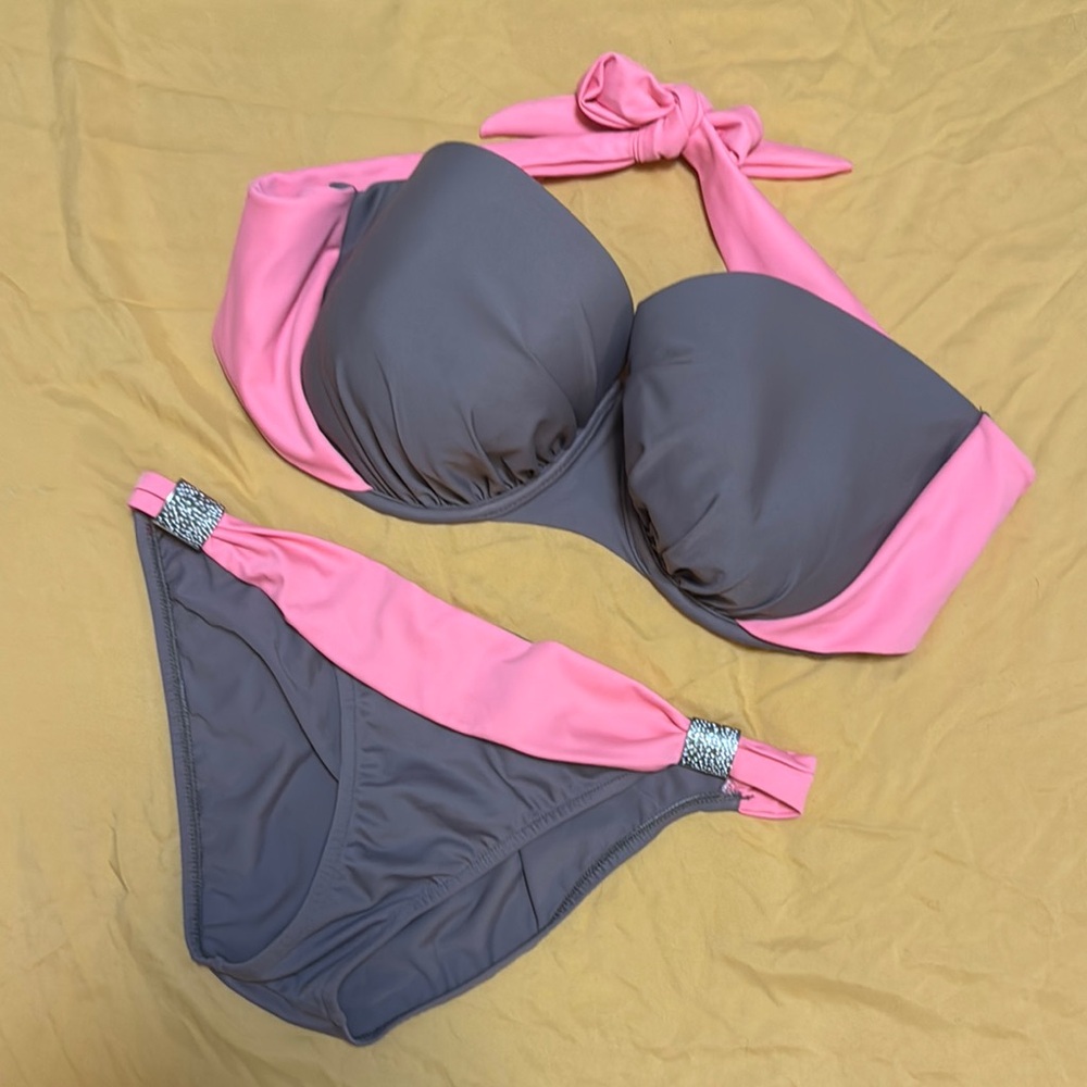 Pink and Gray Marilyn style